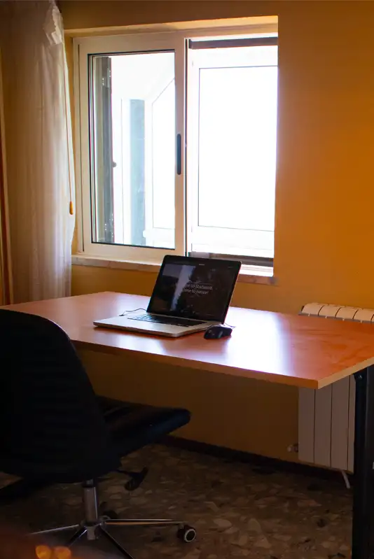 coworking, remote work, mountain views, professional space, outdoor activities