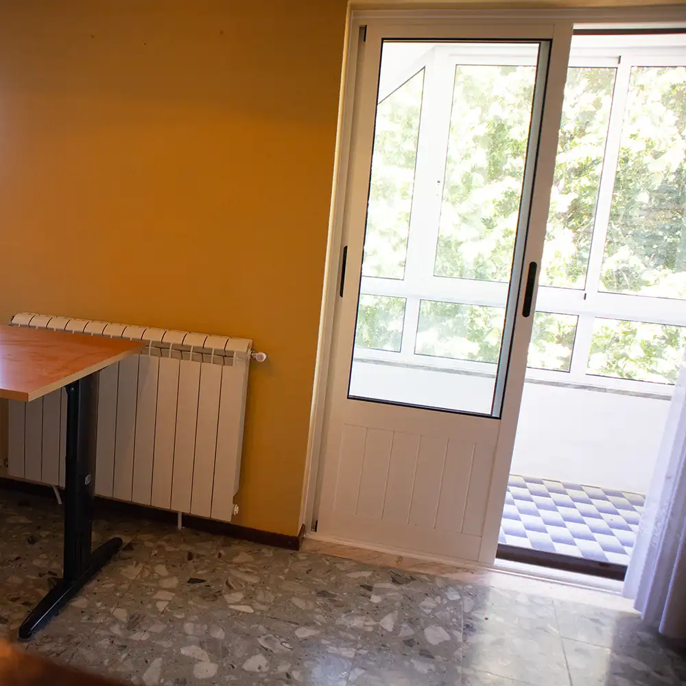 Rustieke kamer met uitzicht op de Serra da Estrela, een plek om te ontspannen.